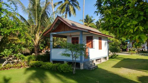 Nias Cama Y Desayuno | New Raya - Nias Beach Bungalows