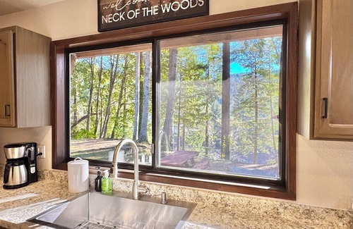 Hiouchi Casa | New! Redwoods ON The River in Hiouchi, CA in the Heart of the Redwood Forest