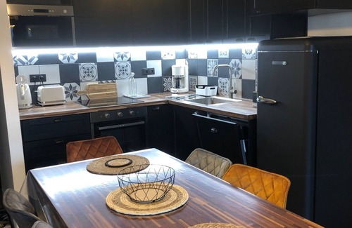 Besse-et-Saint-Anastaise Apartamento | NEW REFURBISHED APARTMENT