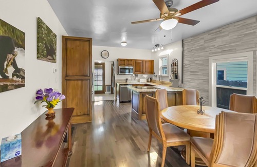 Grand Junction Cabaña | NEW! Reminiscent Downtown Cottage