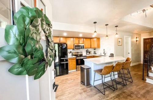Breckenridge Casa | NEW Remodeled Cozy Mountain Getaway