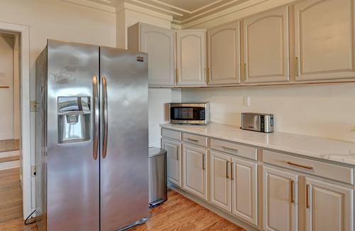 Coxsackie Casa | New! Remodeled Hudson Valley home with stunning river views