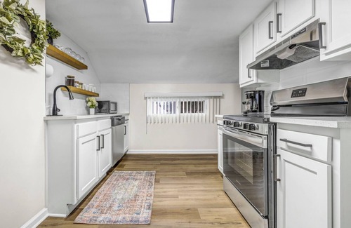 Berea Casa | New! Renovated 1BR w/ King: Modern Comfort