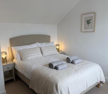 Mousehole Casa | New renovated beach front cottage