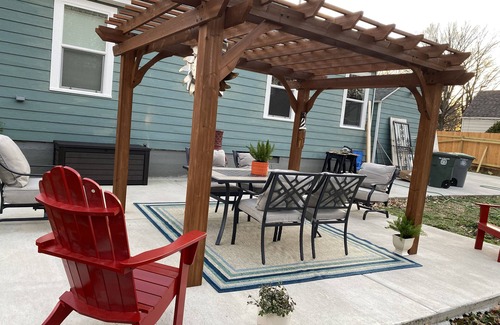 Whitehaven Casa | New renovated cottage near Graceland and Beale Street