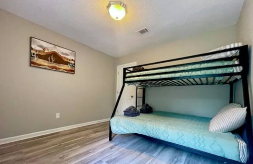 Hinesville Casa | NEW Renovated Family Home! Central Location
