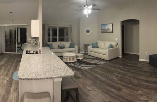 Santo Domingo Casa | New Renovated House in Spanish Springs The Villages