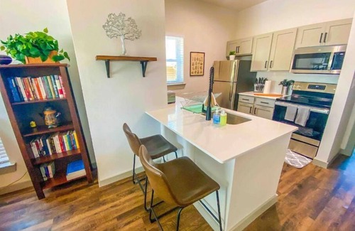 Lower Greenville Casa | ⭐️ NEW Renovated Modern Home in Lower Greenville ⭐️