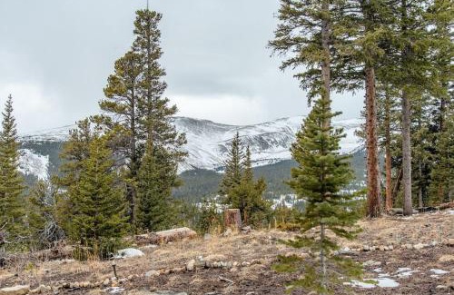 Valley of the Sun Casa | NEW RENTAL - Cozy Cabin with Stunning Views - Crimson Cabin