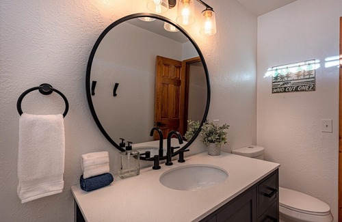 Pagosa Highlands Cabina | New Rental! Great Vacation Home. Close to Lake Hatcher and San Juan Forest.