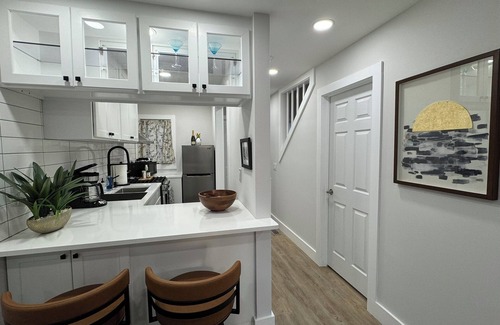 Hampton Bays Casa | New Rental! Prime location in Hampton Bays, 1 Bed/1 Bath Townhome