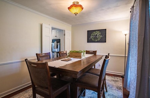 Summerlee Casa | New River Gorge Oasis-Hot Tub, Fire pit andGood Vibes