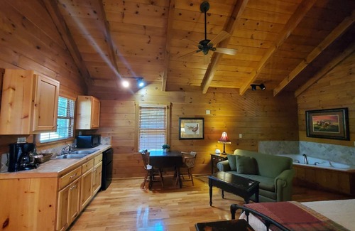Galax Cabina | New River Trail Cabins
