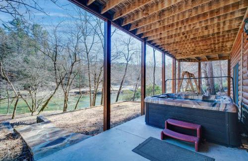 Ellijay Casa | New Riverfront Retreat - Sleeps 12 Ellijay