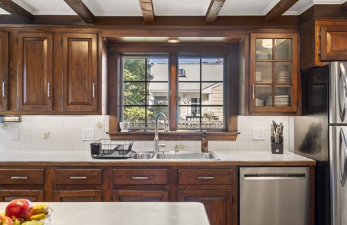Salem Casa | NEW Robert Manning Place Historic 1824 Salem Home with Parking Walk to Downtown