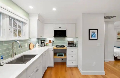 Rockport Apartamento | NEW Rockport Studio · Walk to Bearskin Neck · Reserved Parking