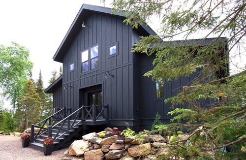 Lutsen Cabina | NEW Rustic Modern Cabin at Lutsen Mountains