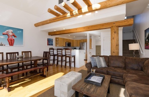 Saddle Ridge Casa | NEW! Saddle Ridge J2 3-Bedroom Home with Mountain view