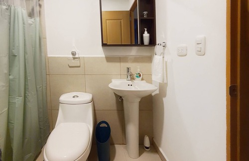 Nuevo Cuscatlan Apartamento | ✰New@Santa Elena✰Modern✰3Brm✰Apartment✰w/AC✰Wifi✰Gym✰Parking