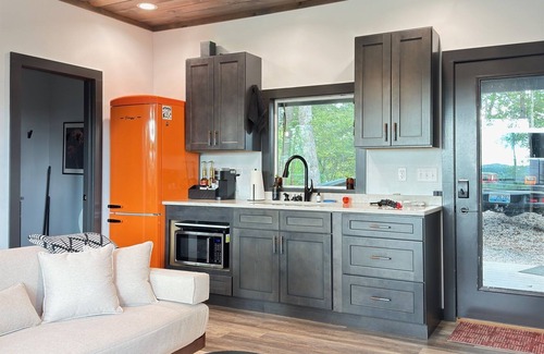 Campton Cabina | New! | Sauna | Hot Tub | King Bed | Sunset View