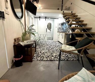 Nelly Bay Apartamento | NEW! Sea Joley Tiny Home