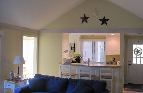 Mews Village Casa | New Seabury Pool Home