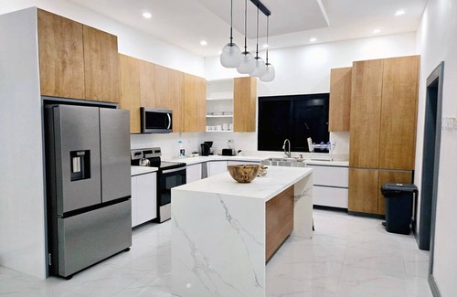 Whitehouse Villa | New - Serene 4BR Oceanfront Villa w/ Large Saltwater Pool and Direct Sea Access