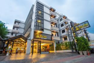 Chana Songkhram Hotel | New Siam Palace Ville Hotel