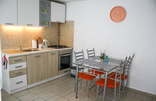 Osijek Casa | Nuevo apartamento simple SWEET DREAMS ***