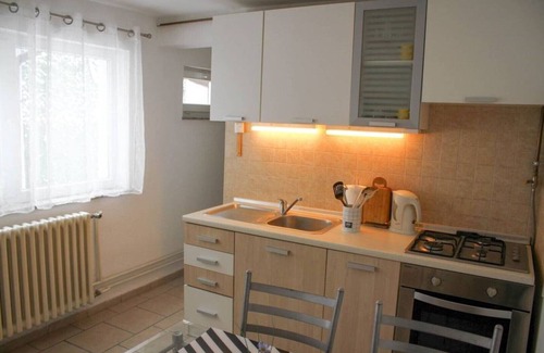 Osijek Casa | Nuevo apartamento simple SWEET DREAMS ***