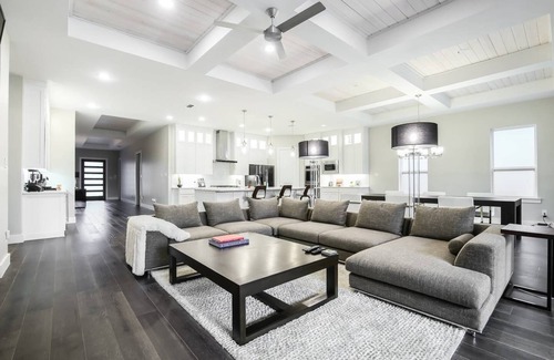 Dallas Casa | New Single Level Ranch Home by Highland Park with Pool