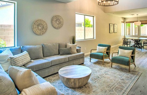 Seville Casa | NEW! Sleek + Modern Gilbert Home w/ Pool + Hot Tub