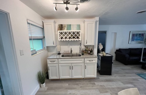 New Smyrna Beach Casa | New Smyrna Beach- 50 Dollar Night Reduction!! Walk to Canal St - Pet Friendly!