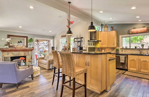 Bay Ho Casa | NEW! SoCal Couple's Sanctuary w/ Backyard Paradise
