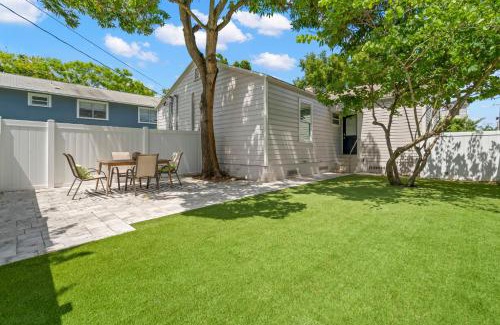 Courier City - Oscawana Casa | NEW! SoHo Oasis - Incredible Home In Heart of SoHo District