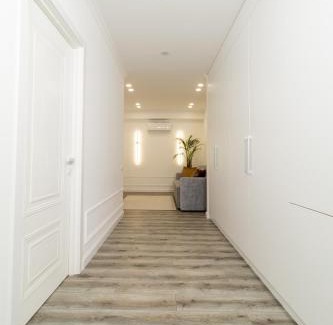 Chisinau Apartamento | New! Spacious 2BR in Quiet Area Alba Iulia
