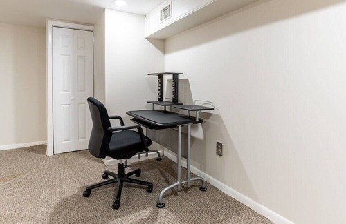Malvern Casa | NEW!! Spacious 3 Bedroom Townhouse in Malvern, PA