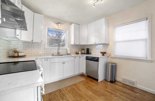 Twin Falls Casa | NEW spacious 4br 2ba Central Twin Falls Home SLEEPS 12
