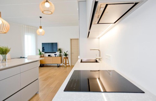 Pirita Apartamento | New! Spacious apartment in marina with a balcony