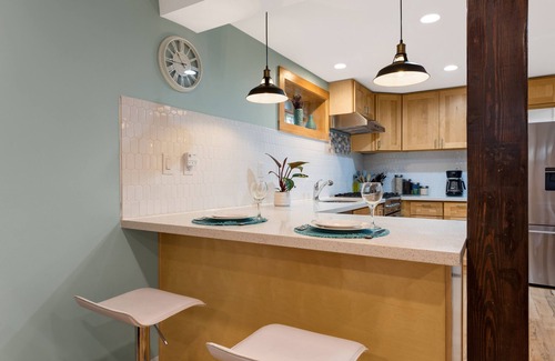 Green Lake Apartamento | NEW Spacious Apartment Next to Vibrant Green Lake