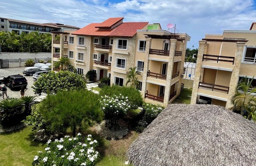 Playa Bibijagua Casa | New! Spacious Beachside 4BR Pool & Garden View