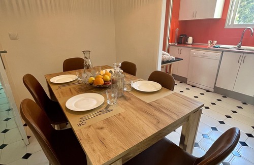 Cabo de las Huertas Apartamento | Nuevo y espacioso apartamento familiar de 3 dormitorios con piscina a 5 minutos