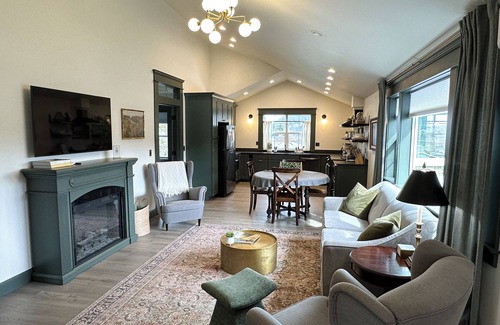 Clatskanie Apartamento | New Spacious Guesthouse in Clatskanie, OR