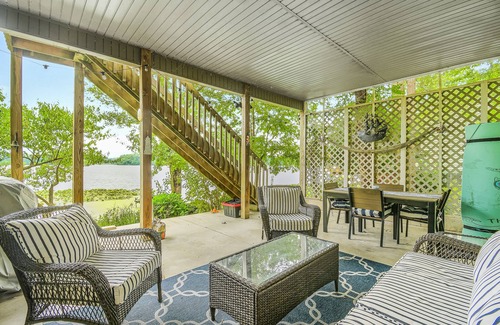 Athens Casa | NEW Spacious Lakehouse Retreat +private pier