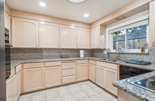 Mountain View Casa | NEW! Spacious Mountain View Duplex in Prime Location ~ RA498827