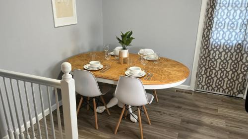 Spring Hill Casa | New Spacious Renovated Townhouse