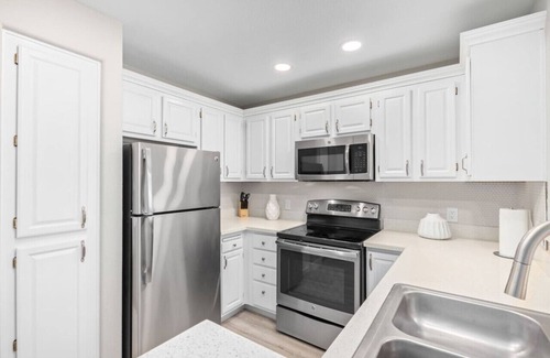 Central Scottsdale Condominio | New Spectacular Luxury Condo !