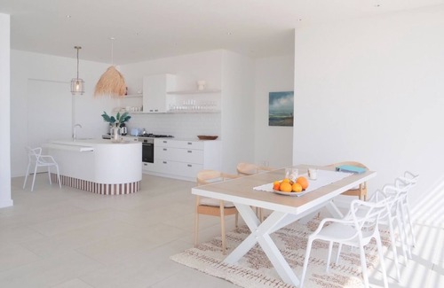 De Kelders Villa | New spectacular villa by the sea Whale watching from the terrace