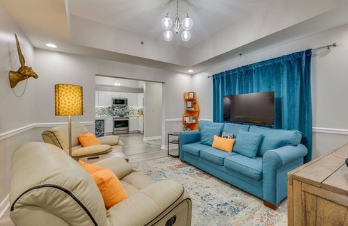 Bluff City Condominio | New, SpeedwaySkyview 3BR/3BA@BMS