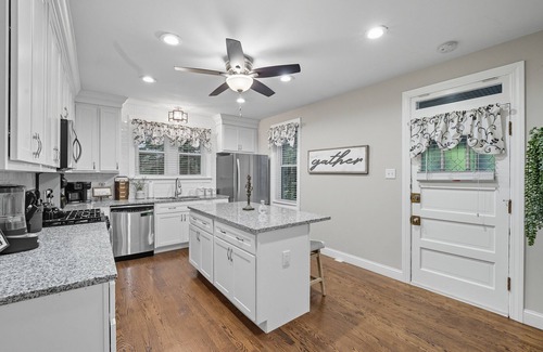 Mehlville Casa | NEW! St. Louis Retreat with Game Room & Yard